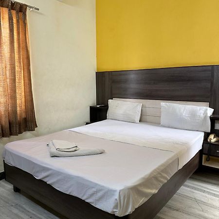 Hotel Priya Towers Nāmakkal Kültér fotó
